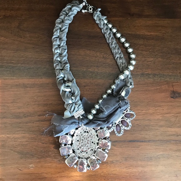 Vintage Beautiful Bling Blue Statment Necklace - Picture 5 of 5